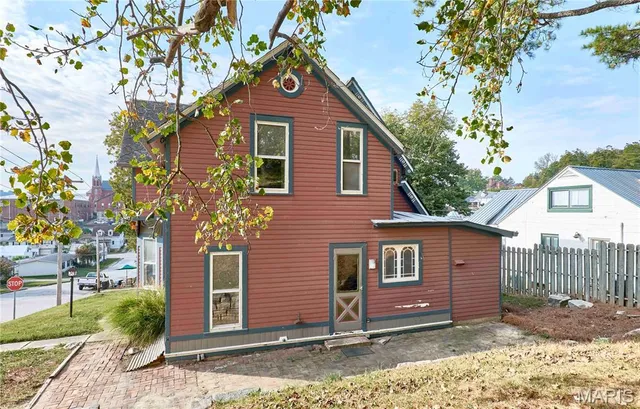 $1 | 201 West 2nd Street, Hermann, MO 65041