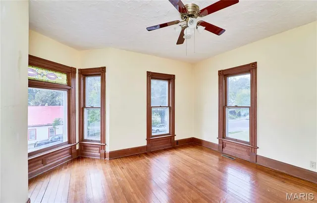 $1 | 201 West 2nd Street, Hermann, MO 65041