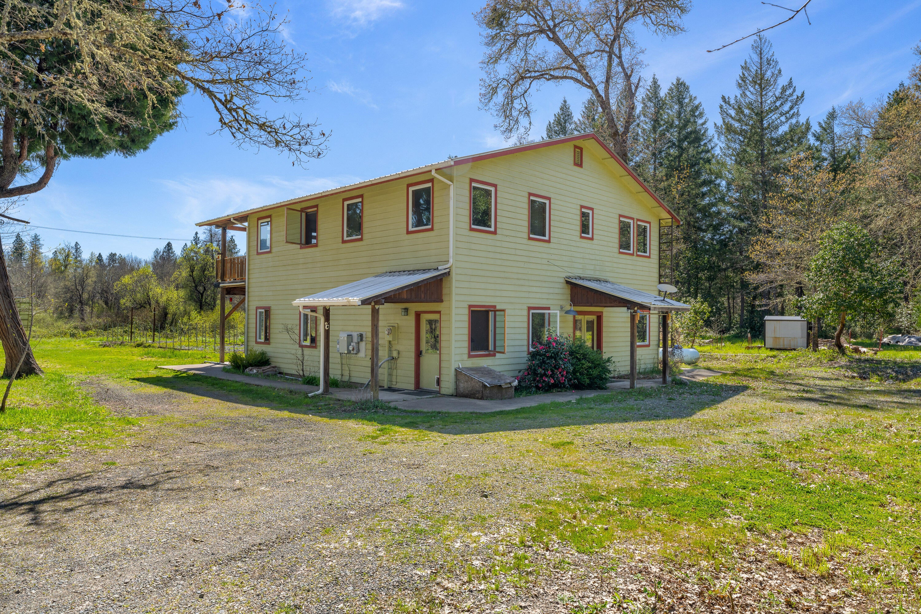 4701 Holland Loop Road Cave Junction, OR 97523 - Photo 1 of 44 EXT (13 of 14)