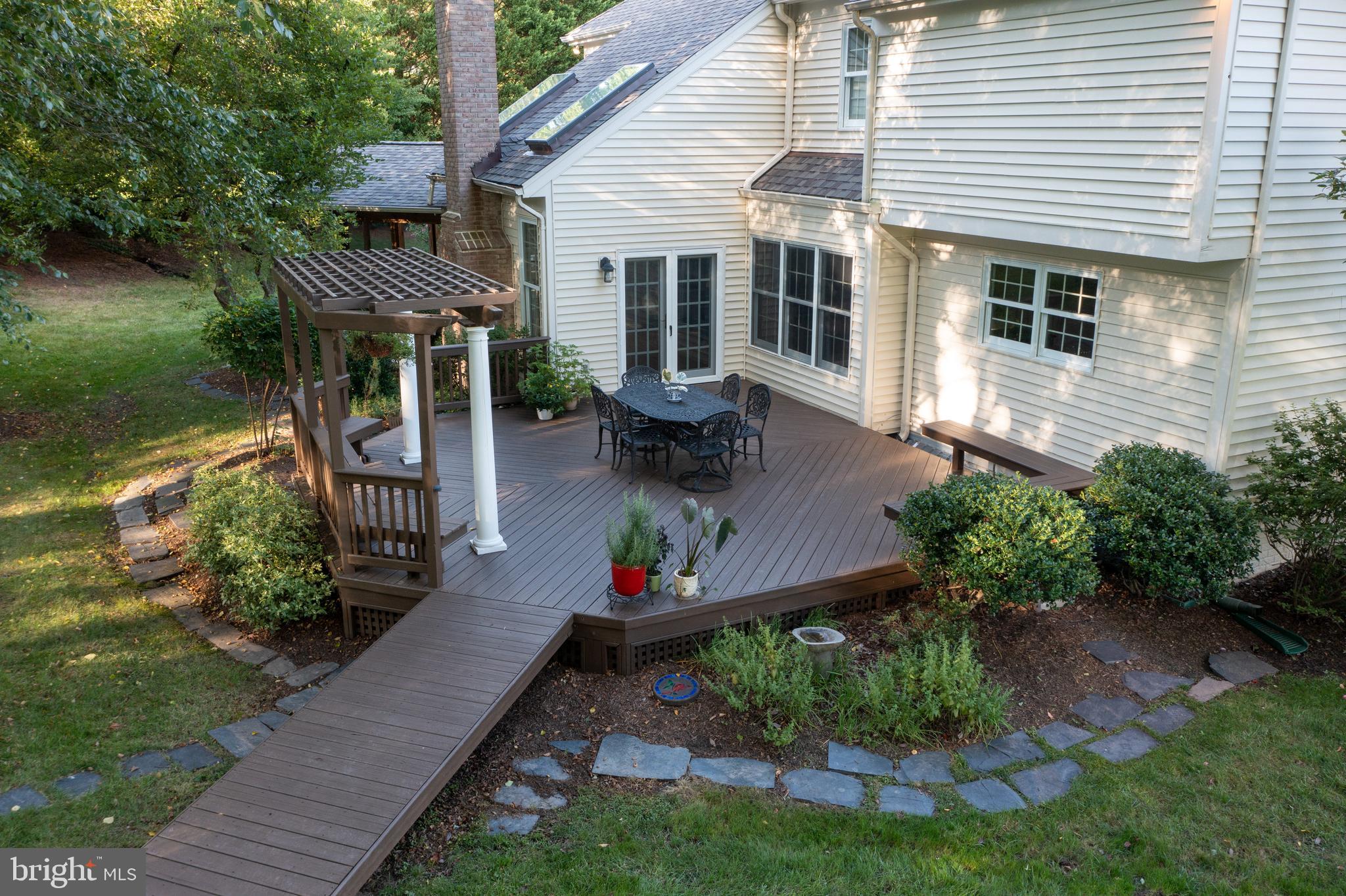 9702 Rambling Ridge Court Fairfax Station, VA 22039 - Photo 16 of 78 Easy access to the lawn with a wide ramp