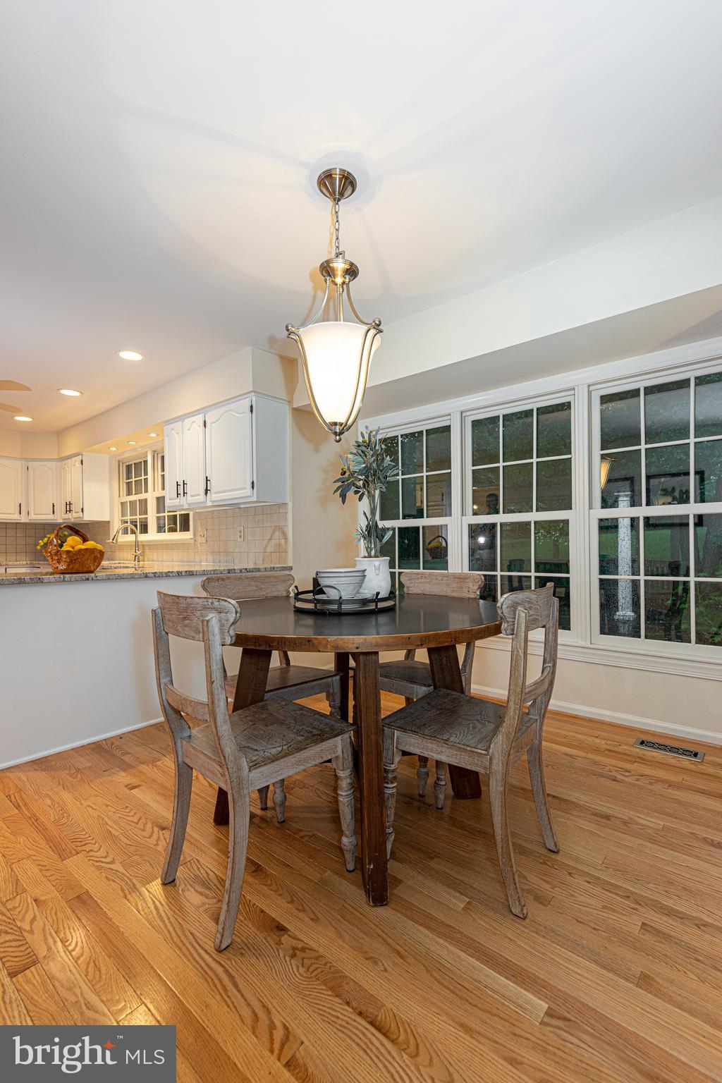 9702 Rambling Ridge Court Fairfax Station, VA 22039 - Photo 18 of 78 Breakfast nook