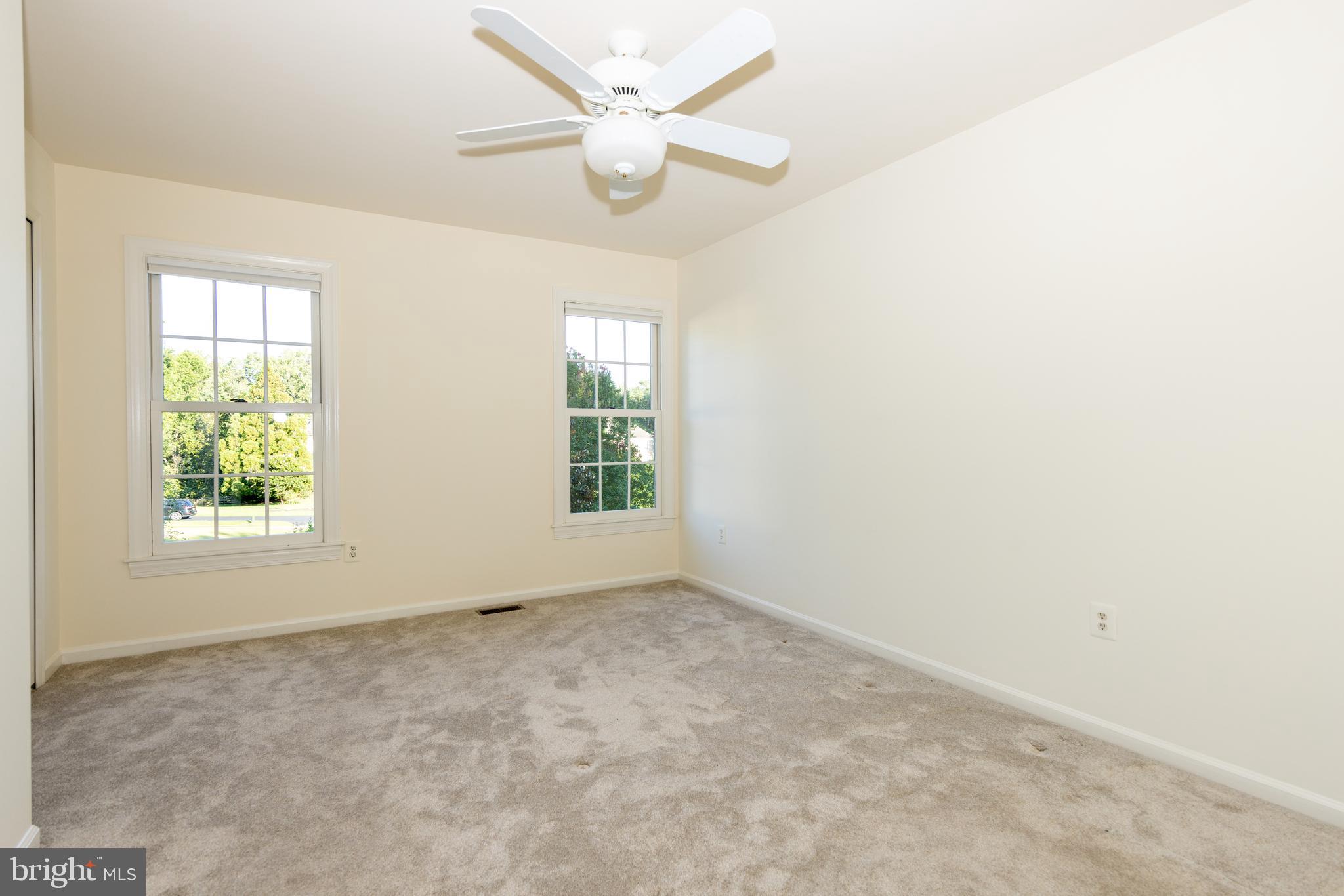 9702 Rambling Ridge Court Fairfax Station, VA 22039 - Photo 33 of 78 Bedroom #3 with fan & light