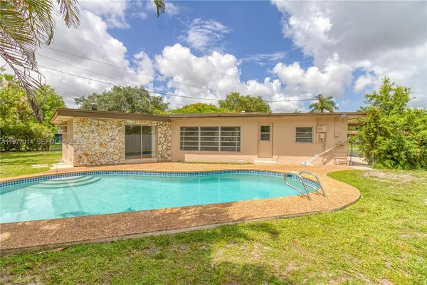 $4,200 | 192 Southwest 62nd Terrace, Plantation, FL 33317