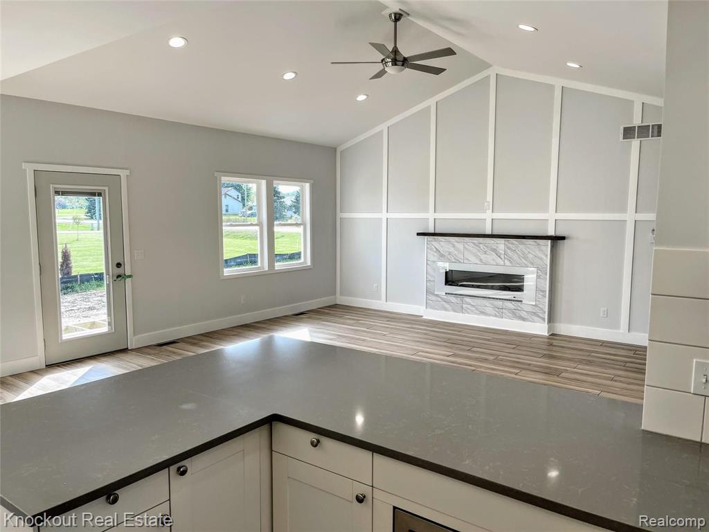 4009 South Irish Road Davison, MI 48423 - Photo 15 of 29