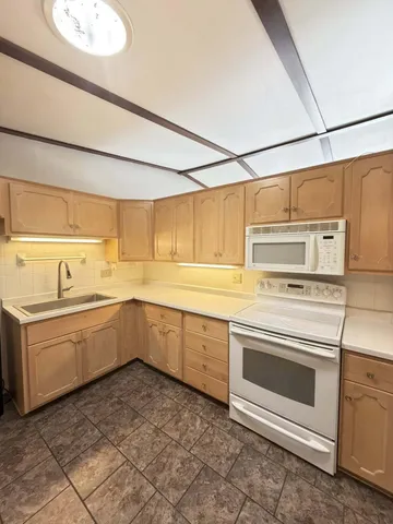 $305,000 | 3121 Glendale Avenue, La Crosse, WI 54601