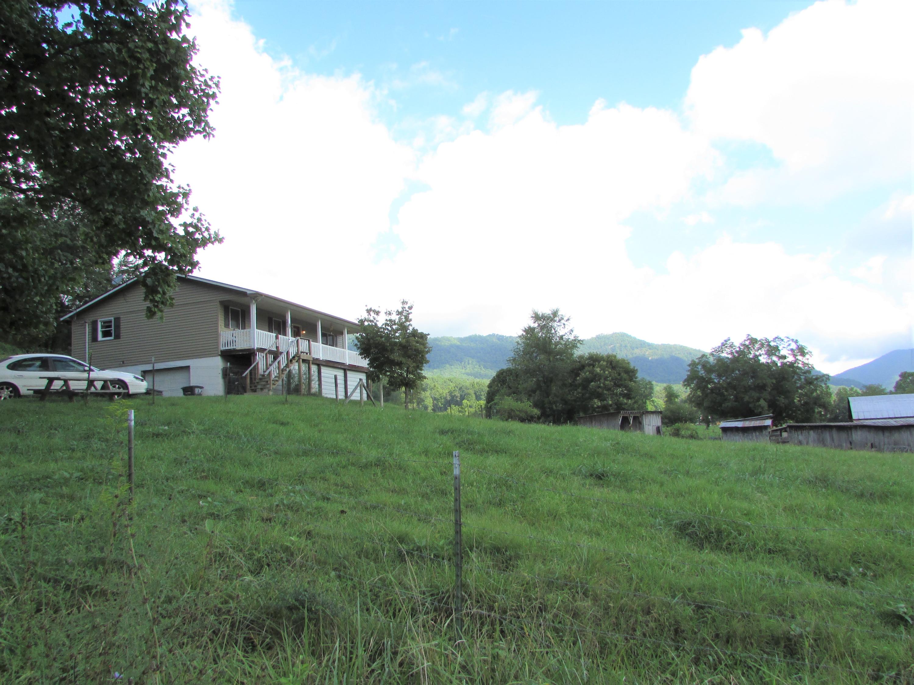 1170 Rittertown Road Hampton, TN 37658 - Photo 10 of 28 IMG_8038