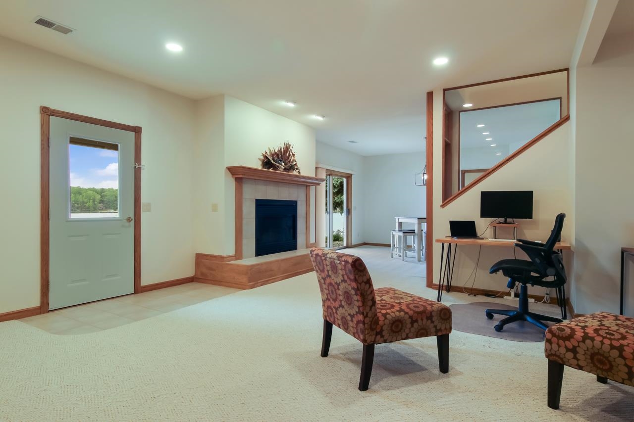5886 Rennie View Traverse City, MI 49696 - Photo 22 of 41 1901557-21.JPG