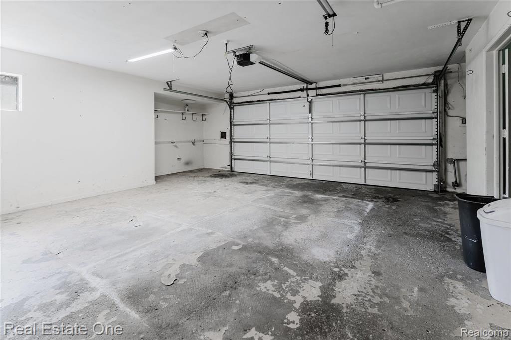 2270 Kingsford Road Rochester Hills, MI 48309 - Photo 26 of 43