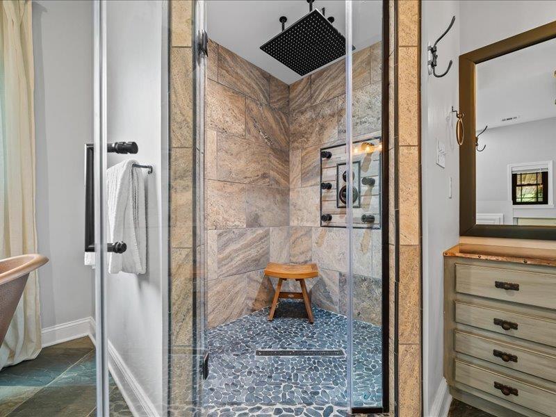 8104 Jack Bond Road Arlington, TN 38002 - Photo 17 of 40 a bathroom with a toilet and a shower