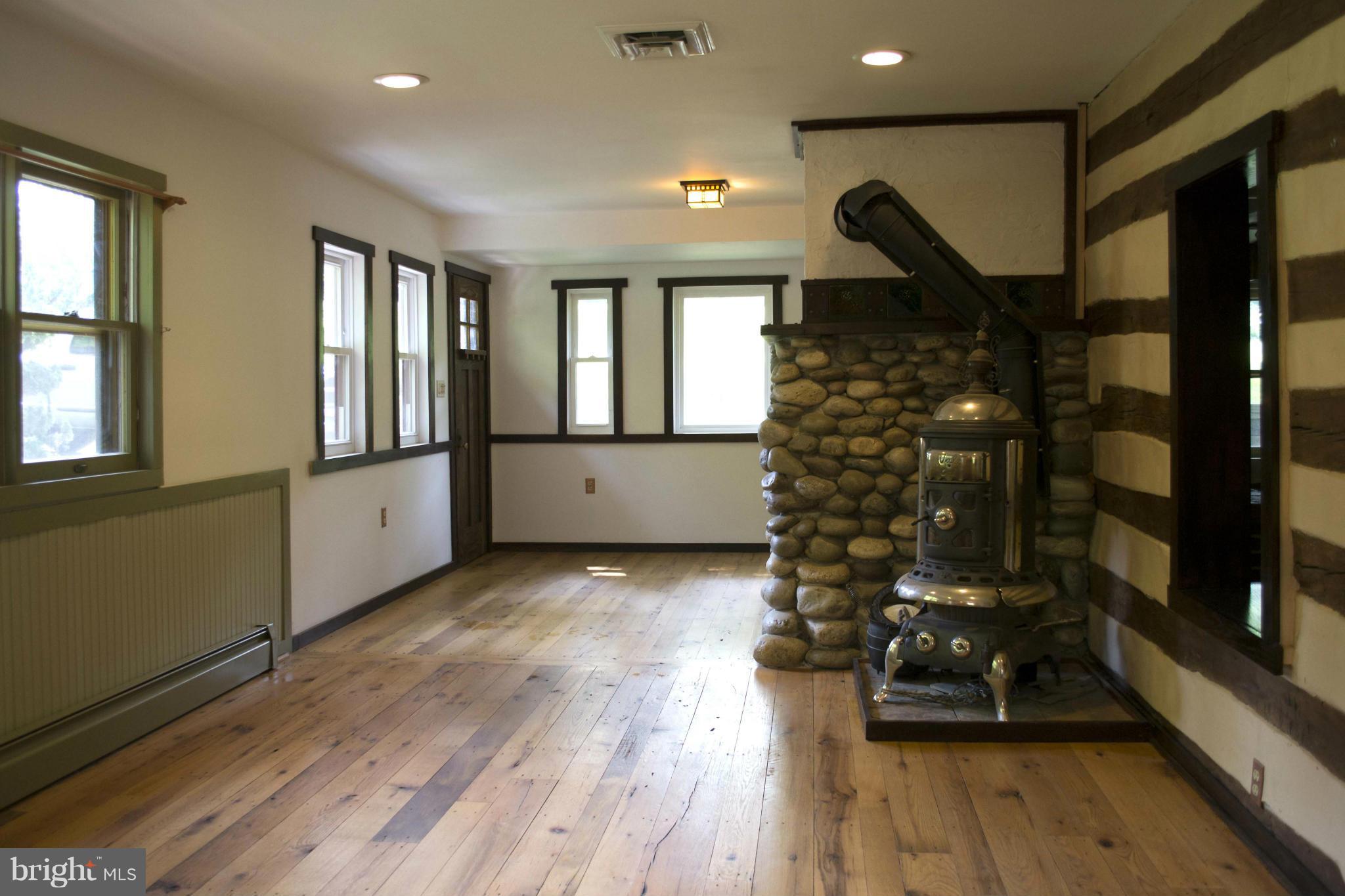 14030 Harrisville Road Mount Airy, MD 21771 - Photo 19 of 29 Dining Room