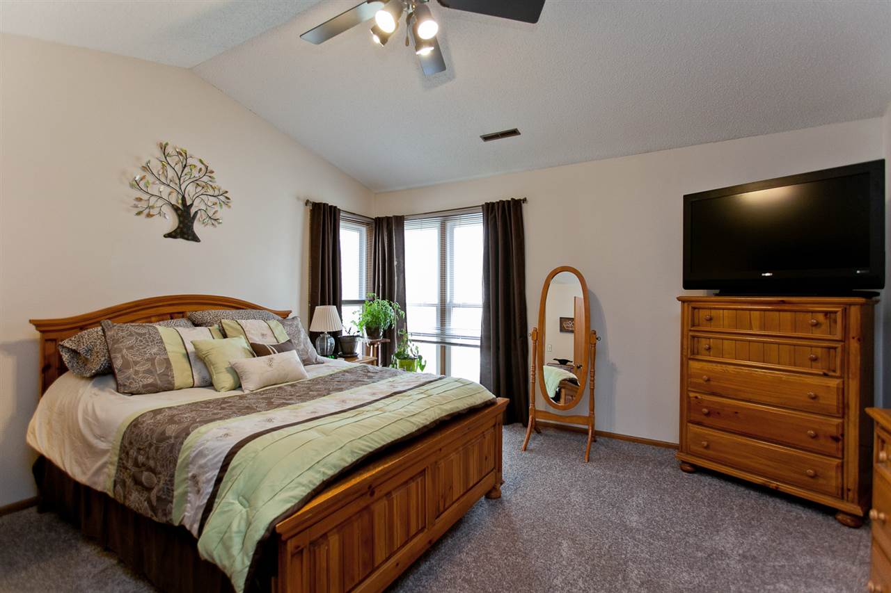3625 Coppermill Road Northeast Cedar Rapids, IA 52402 - Photo 30 of 44 Gallery Image 30