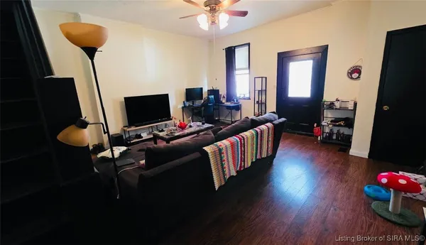 $225,000 | 715 Walnut Street, Madison, IN 47250