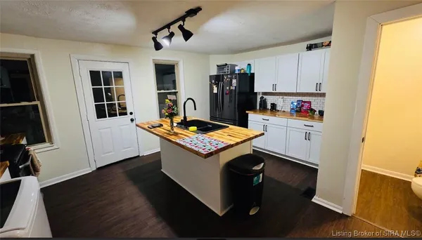$225,000 | 715 Walnut Street, Madison, IN 47250