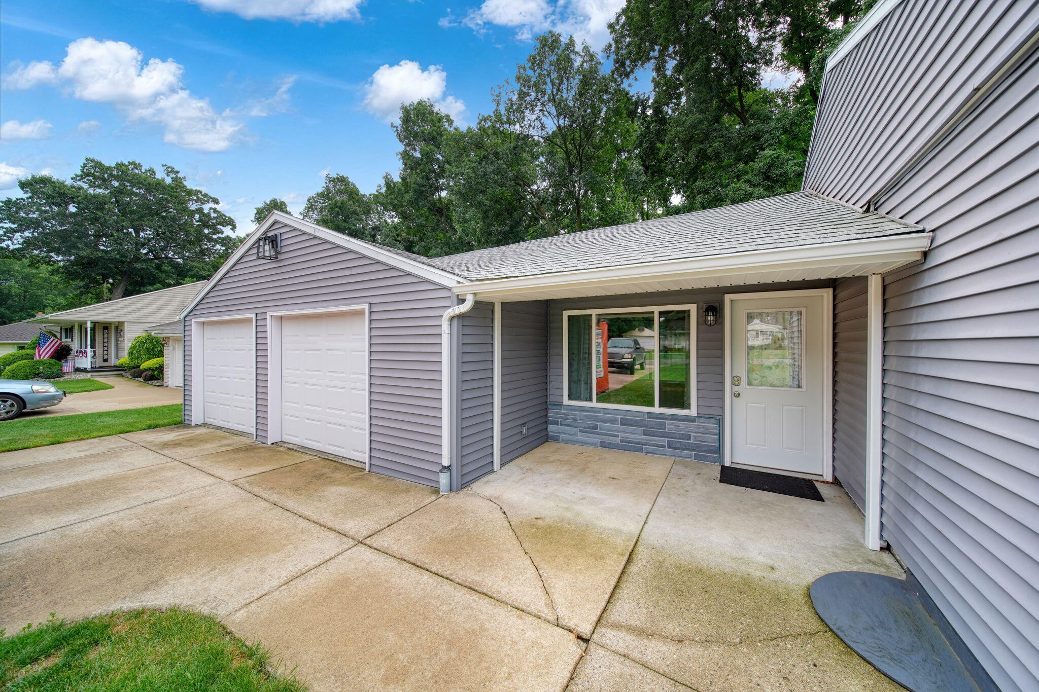 1511 Strathmoor Lane Jackson, MI 49203 - Photo 5 of 48 5
