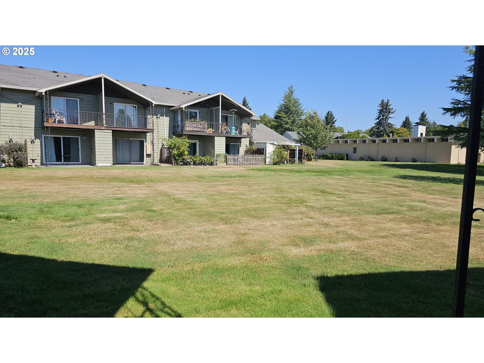 1722 Northeast Hogan Drive, Unit 103 Gresham, OR 97030 - Photo 13 of 42