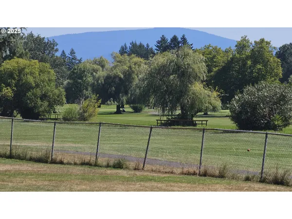 $189,950 | 1722 Northeast Hogan Drive, Unit 103, Gresham, OR 97030