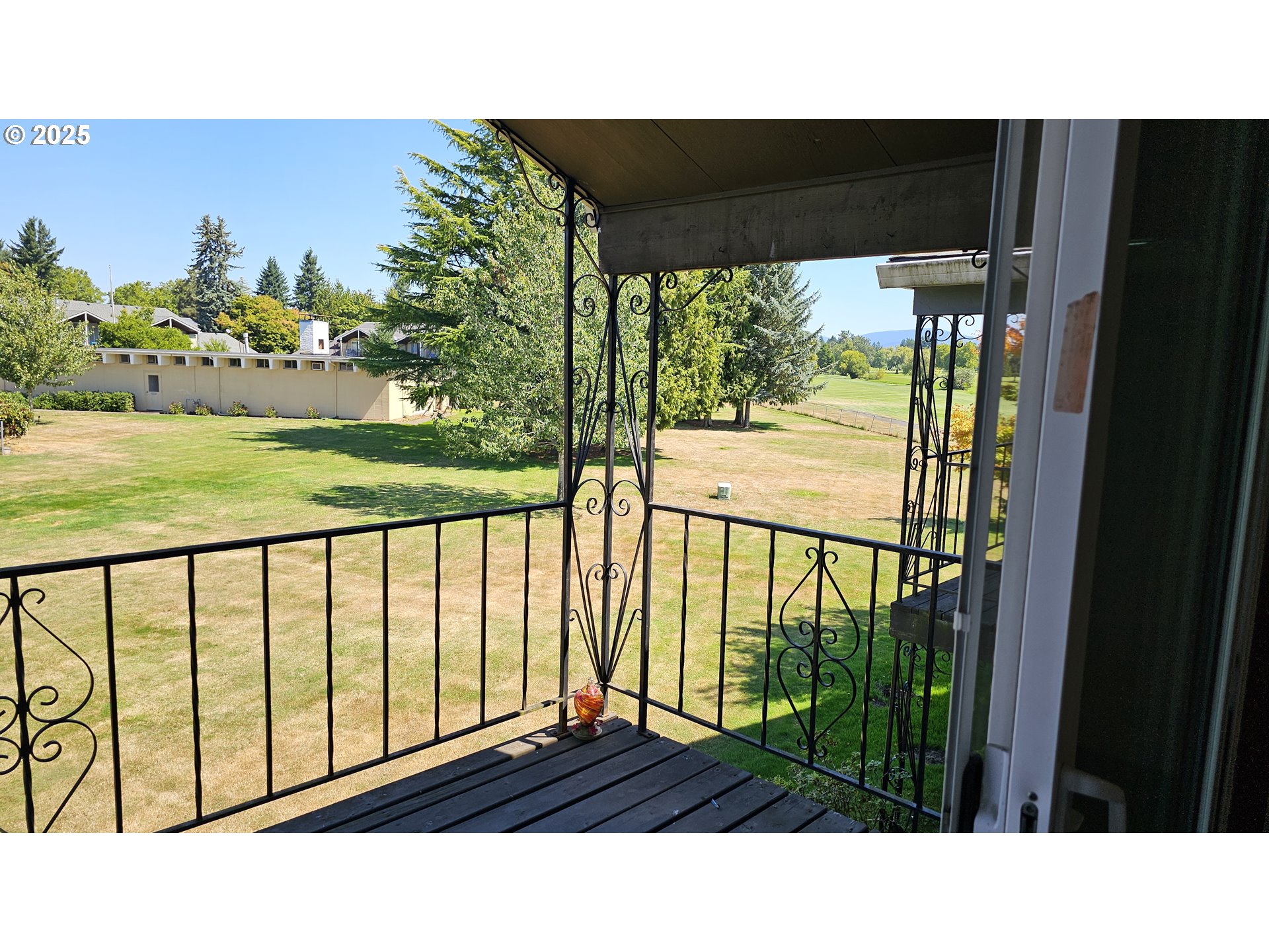 1722 Northeast Hogan Drive, Unit 103 Gresham, OR 97030 - Photo 27 of 42 View