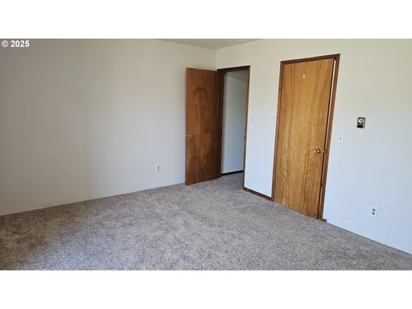 $189,950 | 1722 Northeast Hogan Drive, Unit 103, Gresham, OR 97030
