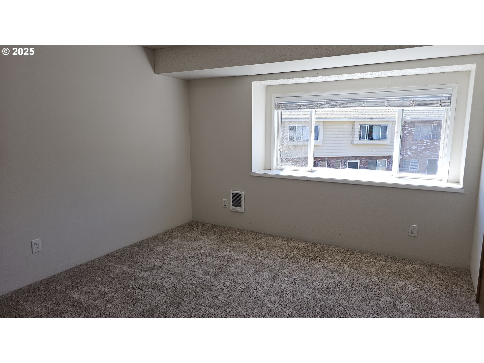 1722 Northeast Hogan Drive, Unit 103 Gresham, OR 97030 - Photo 33 of 42 Bedroom