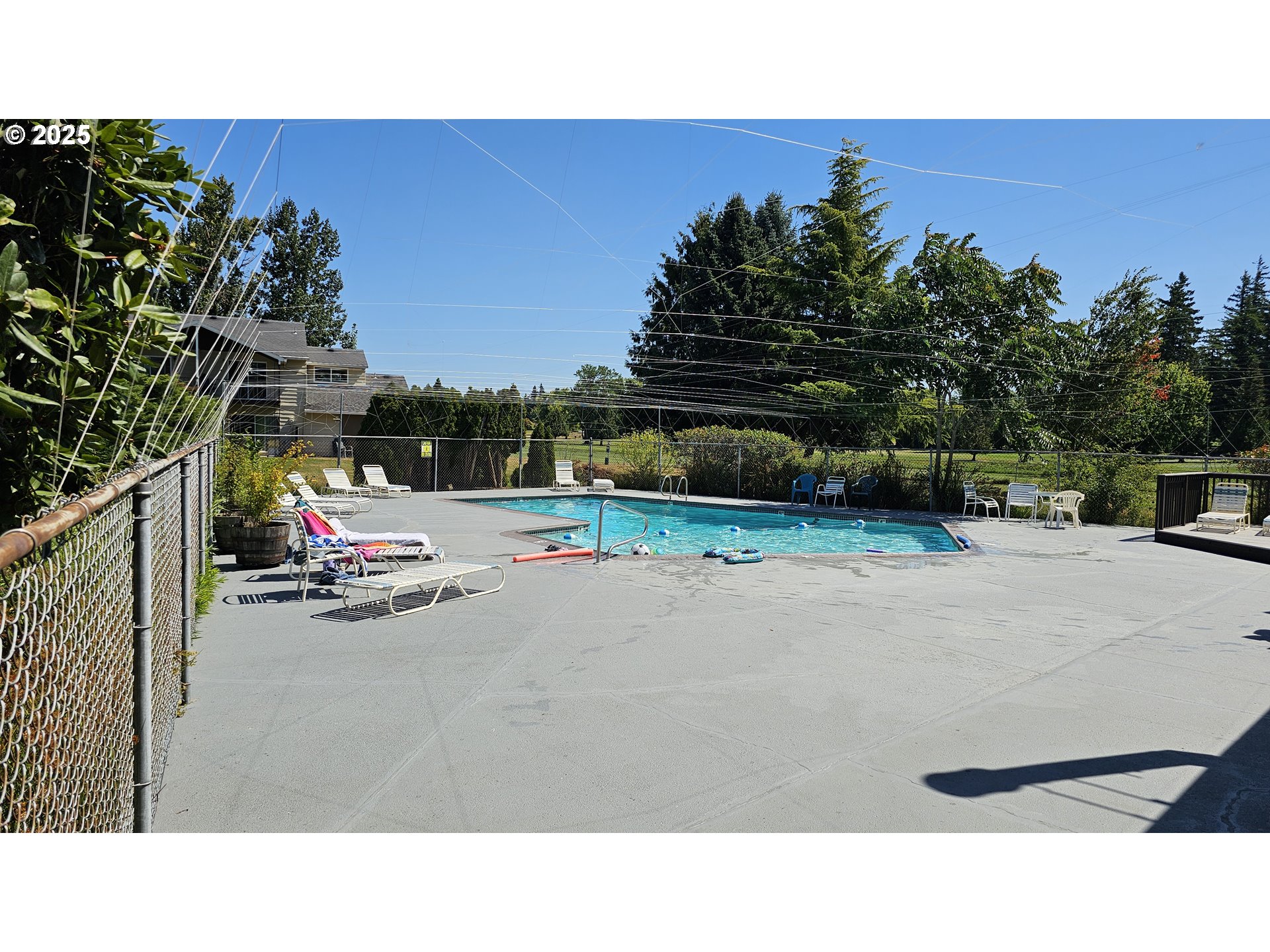 1722 Northeast Hogan Drive, Unit 103 Gresham, OR 97030 - Photo 42 of 42 Swimming Pool