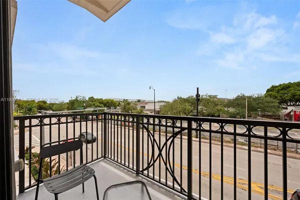$3,750 | 301 Altara Avenue, Unit 213, Coral Gables, FL 33146