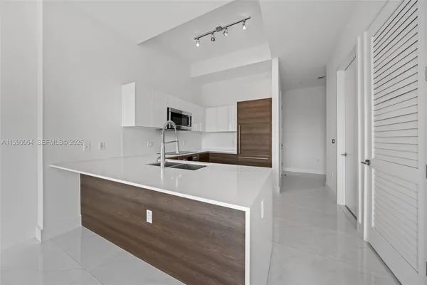 $3,750 | 301 Altara Avenue, Unit 213, Coral Gables, FL 33146