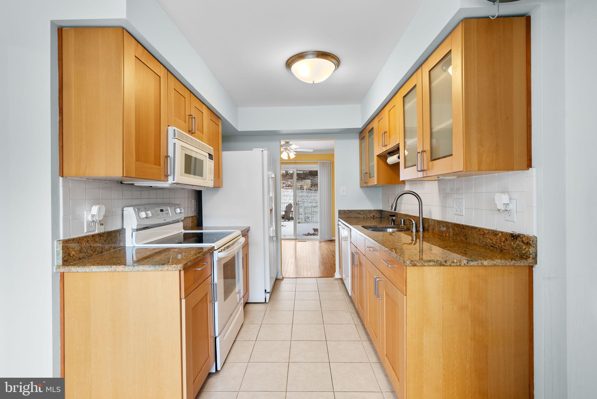 12406 Gooderham Way North Potomac, MD 20878 - Photo 11 of 34