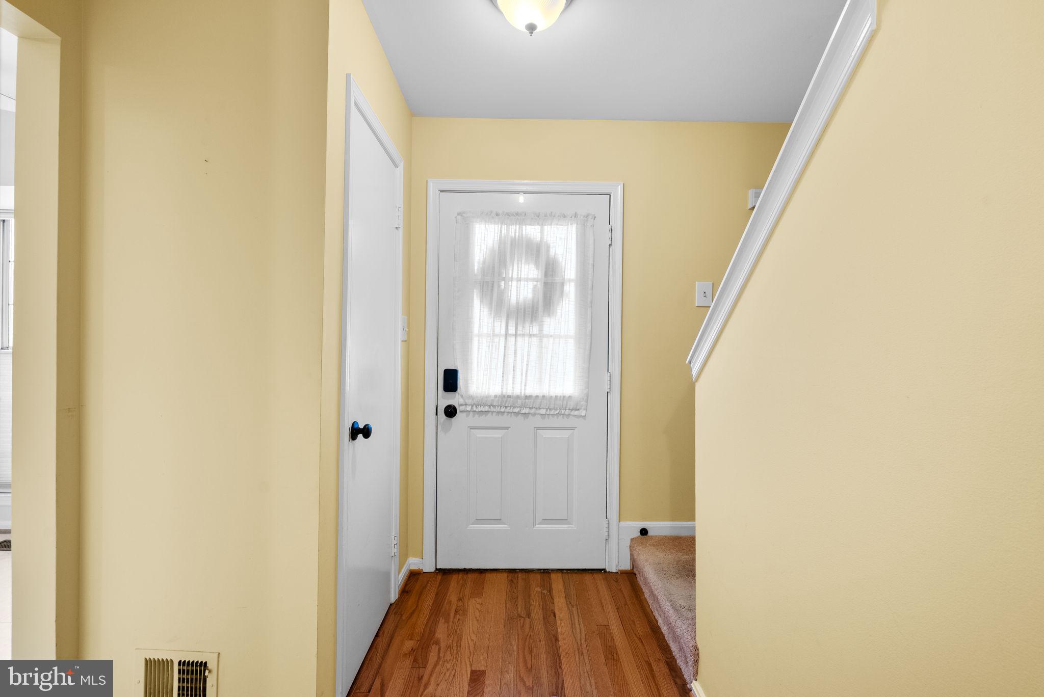 12406 Gooderham Way North Potomac, MD 20878 - Photo 2 of 34