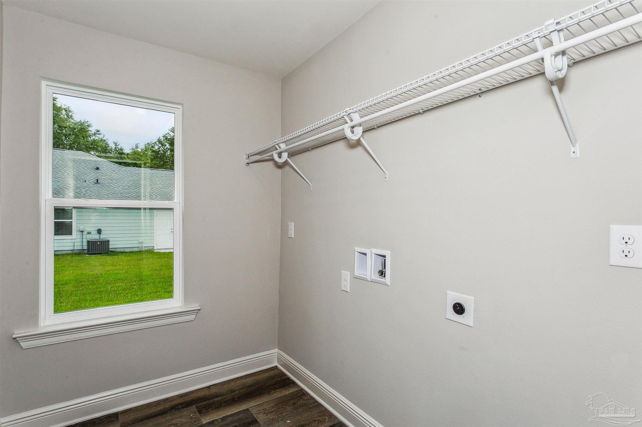 4659 Murray Road Pace, FL 32571 - Photo 15 of 31 Gallery Image 15