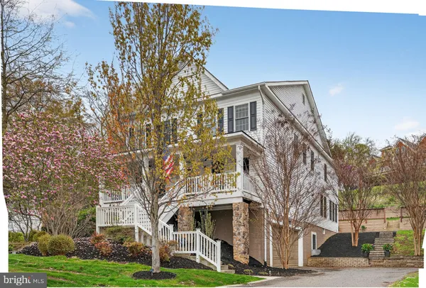 $1,000,000 | 3112 Spring Drive, Alexandria, VA 22306