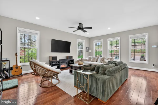 $1,000,000 | 3112 Spring Drive, Alexandria, VA 22306