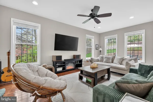 $1,000,000 | 3112 Spring Drive, Alexandria, VA 22306