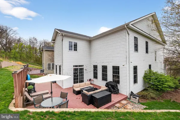 $1,000,000 | 3112 Spring Drive, Alexandria, VA 22306