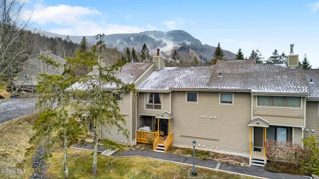 $485,000 | 76 Highlands Lane, Unit C3, Hunter, NY 12442