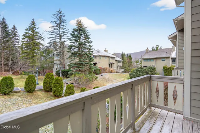 $485,000 | 76 Highlands Lane, Unit C3, Hunter, NY 12442