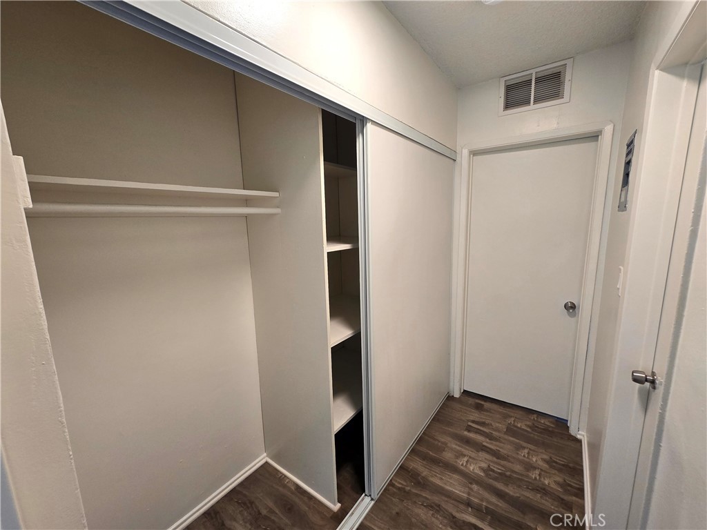 439 Le Doux Road, Unit 2 Los Angeles, CA 90048 - Photo 11 of 18