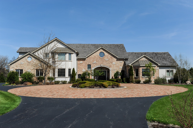 17500 Bridle Trail Road Gurnee, IL 60031 - Photo 1 of 16