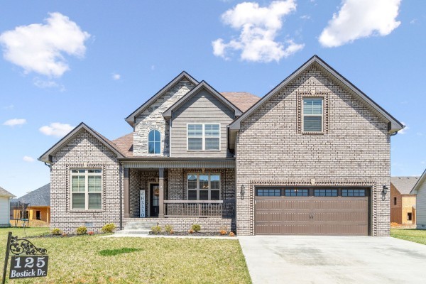 125 Bostick Drive Clarksville, TN 37043 - Photo 2 of 32