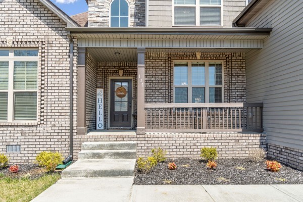 125 Bostick Drive Clarksville, TN 37043 - Photo 4 of 32