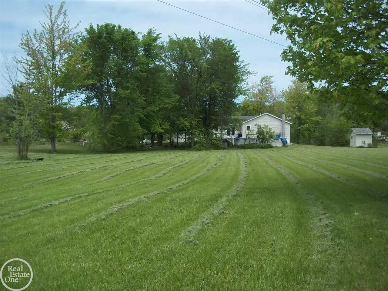 5115 Springborn Road East China, MI 48054 - Photo 32 of 44