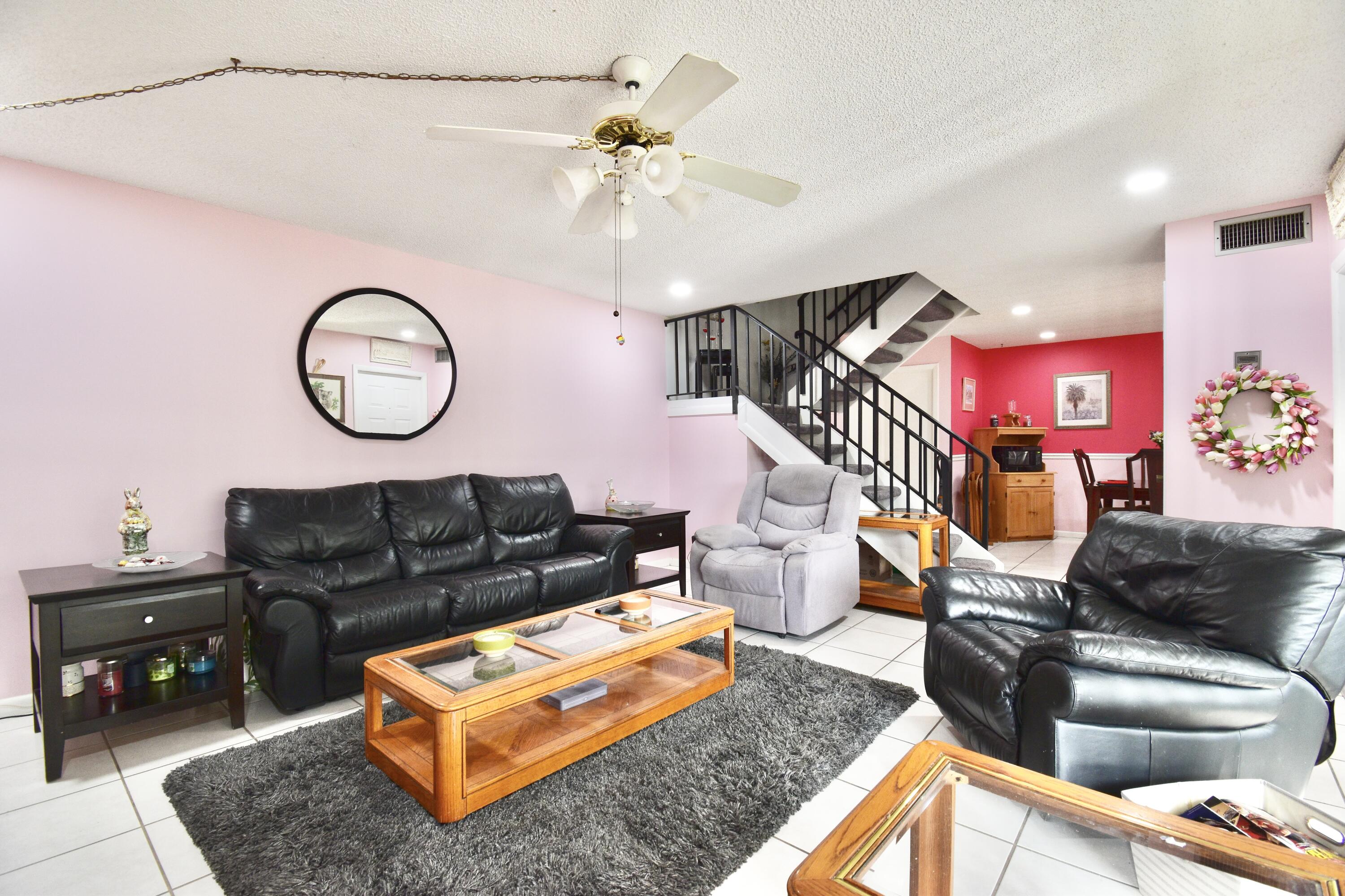 9400 Southwest 61st Way, Unit C Boca Raton, FL 33428 - Photo 7 of 26 Living Room