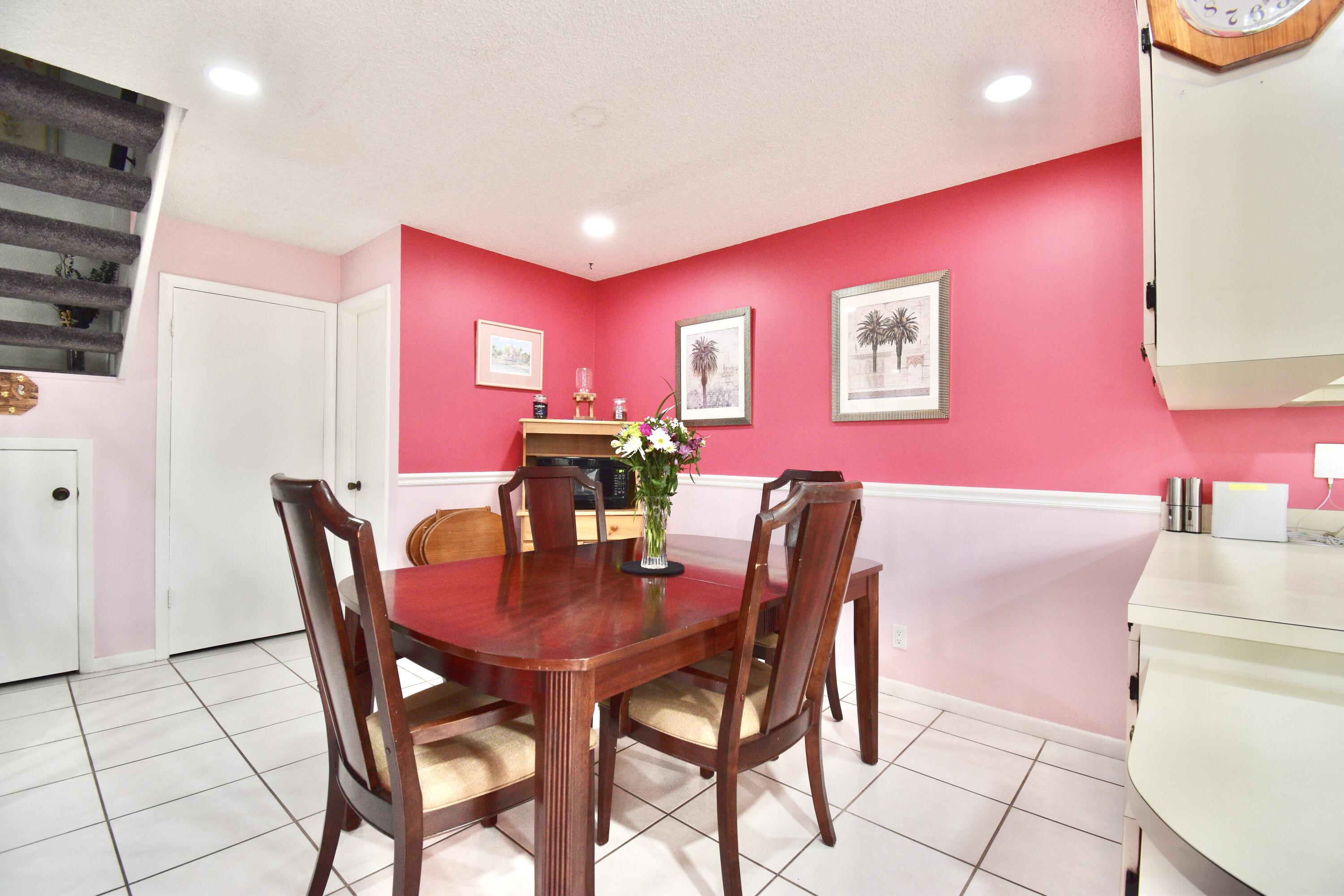 9400 Southwest 61st Way, Unit C Boca Raton, FL 33428 - Photo 10 of 26 Dining Room