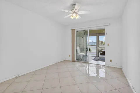 $2,000 | 2035 Ainslie C, Boca Raton, FL 33434