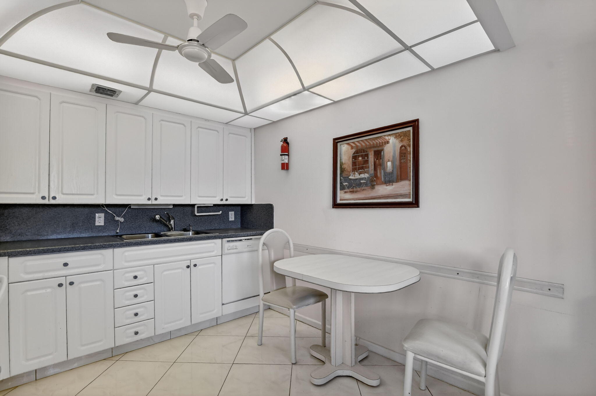 2035 Ainslie C Boca Raton, FL 33434 - Photo 7 of 78 9-web-or-mls-DSC_8328