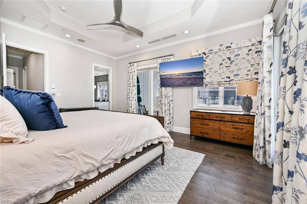 433 5th Street South Naples, FL 34102 - Photo 27 of 39 Primary Bedroom