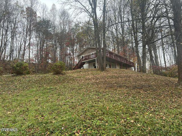 150 Thomas And Webb Road, Unit 13 Johnson City, TN 37604 - Photo 4 of 46 20241119182658763854000000-o