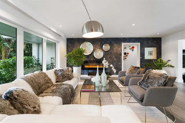 $10,850 | 2617 Bayview Drive, Fort Lauderdale, FL 33306