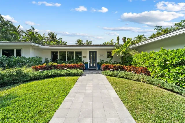 $10,850 | 2617 Bayview Drive, Fort Lauderdale, FL 33306