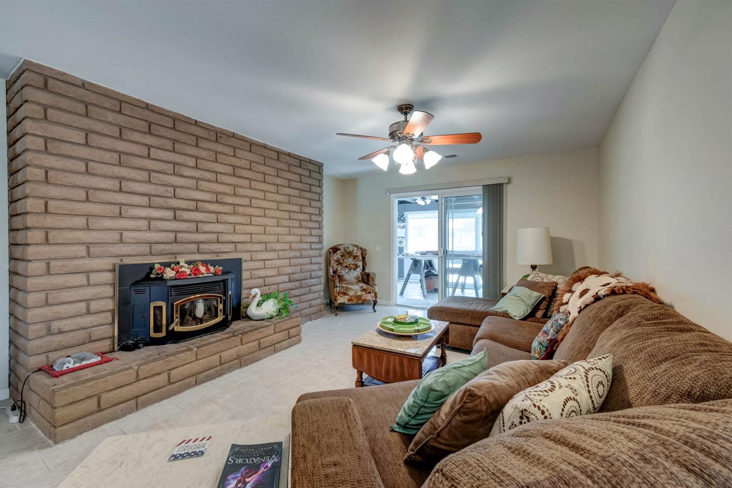 18885 Shell Drive Madera, CA 93638 - Photo 5 of 13 Gallery Image 5
