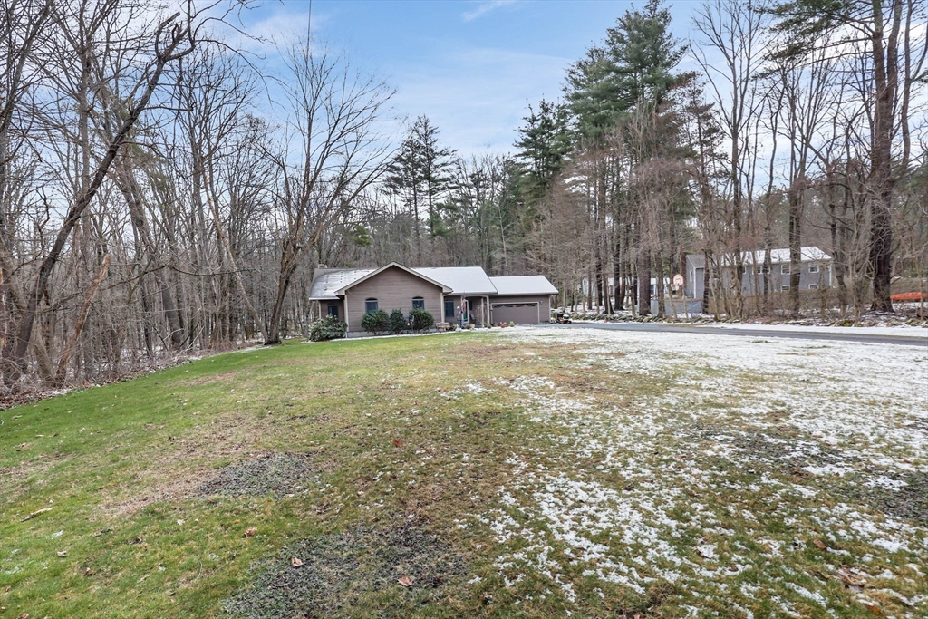 18 Hall Road Sturbridge, MA 01566 - Photo 33 of 36 Gallery Image 33